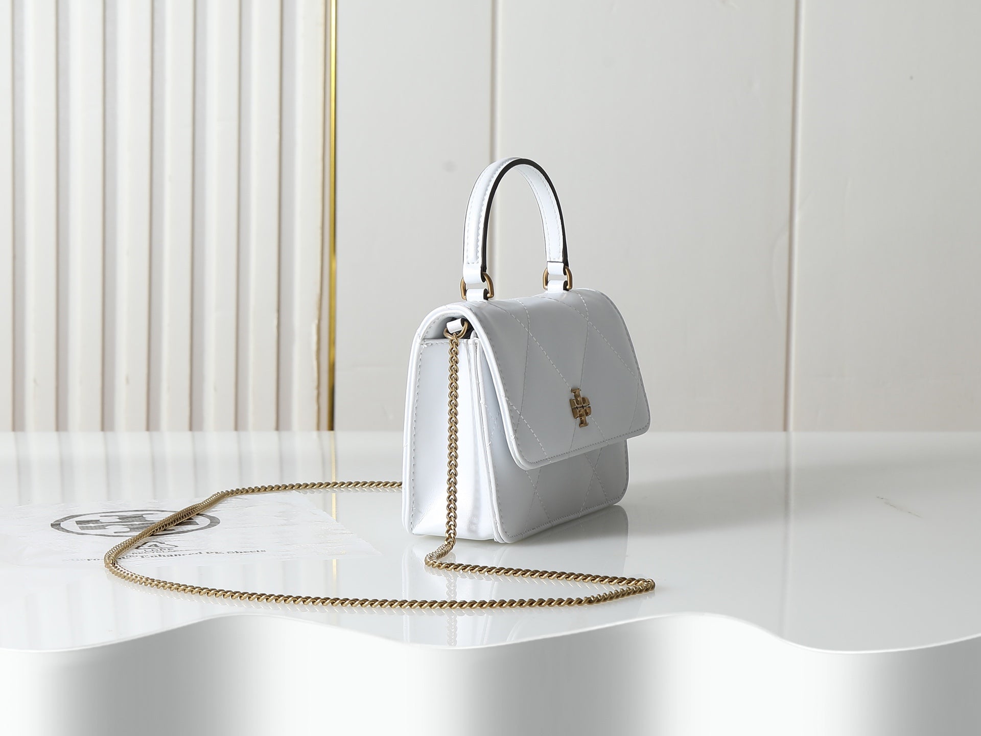 B1X56A26 Popular leather bag