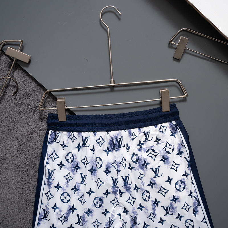 U1N36E17 Popular shorts