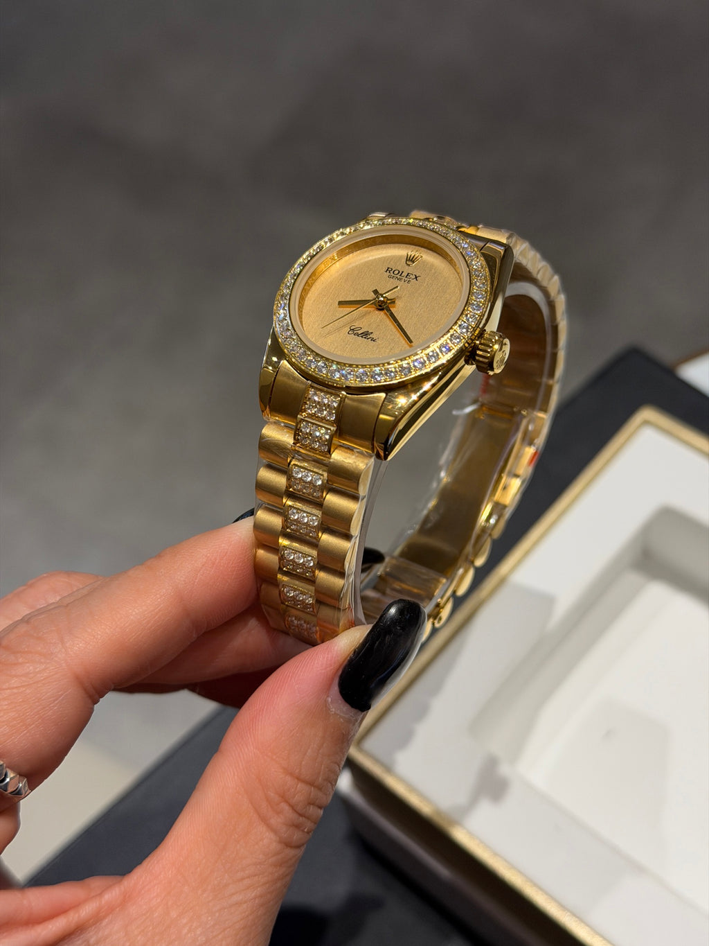L1R36L25 Popular Watches