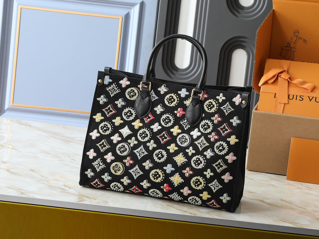 B1R15E22 Popular  genuine leather embroidered bag