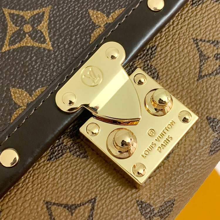 B1X41E10 Popular leather wallets
