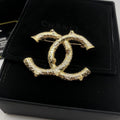 X14C864  Popular Brooch