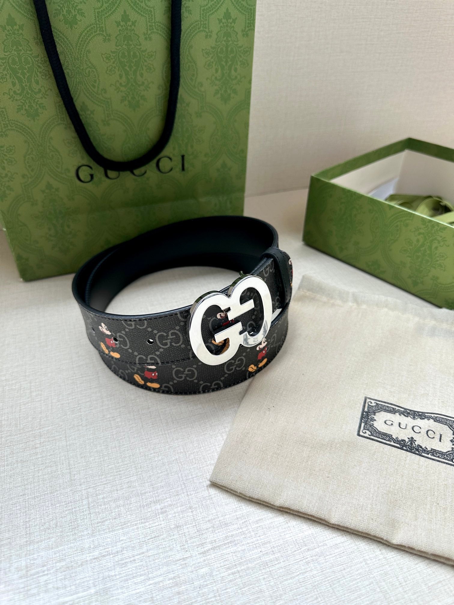 P1R55B229 Popular High quality belt With full package