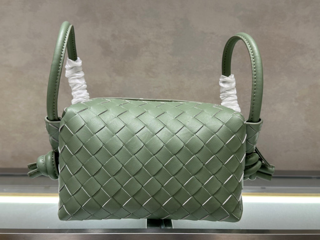 B1X104A84 Popular eather bag