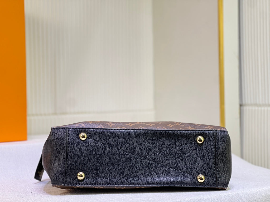 B1W15E36 Popular  leather bag