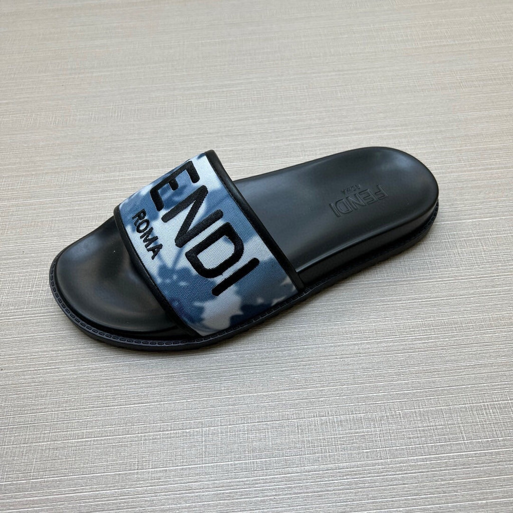 Z5ZF24 Popular slippers