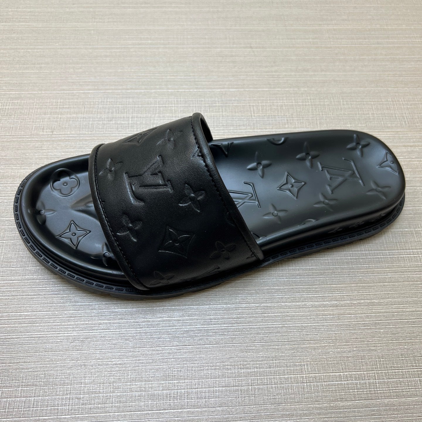 Z5Z35E304 Popular Slippers