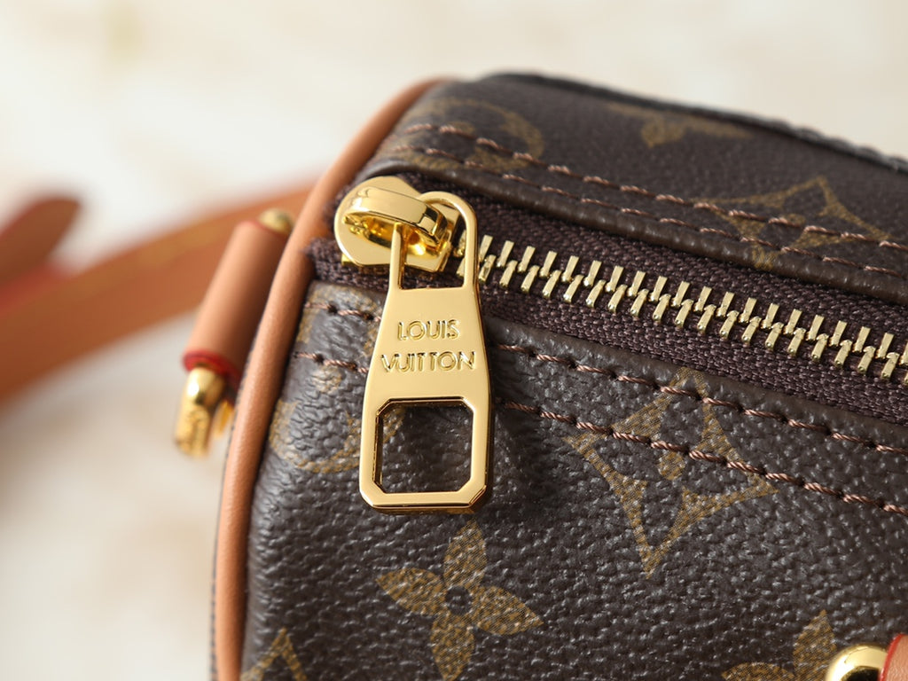 B1P46E31 Popular leather bag