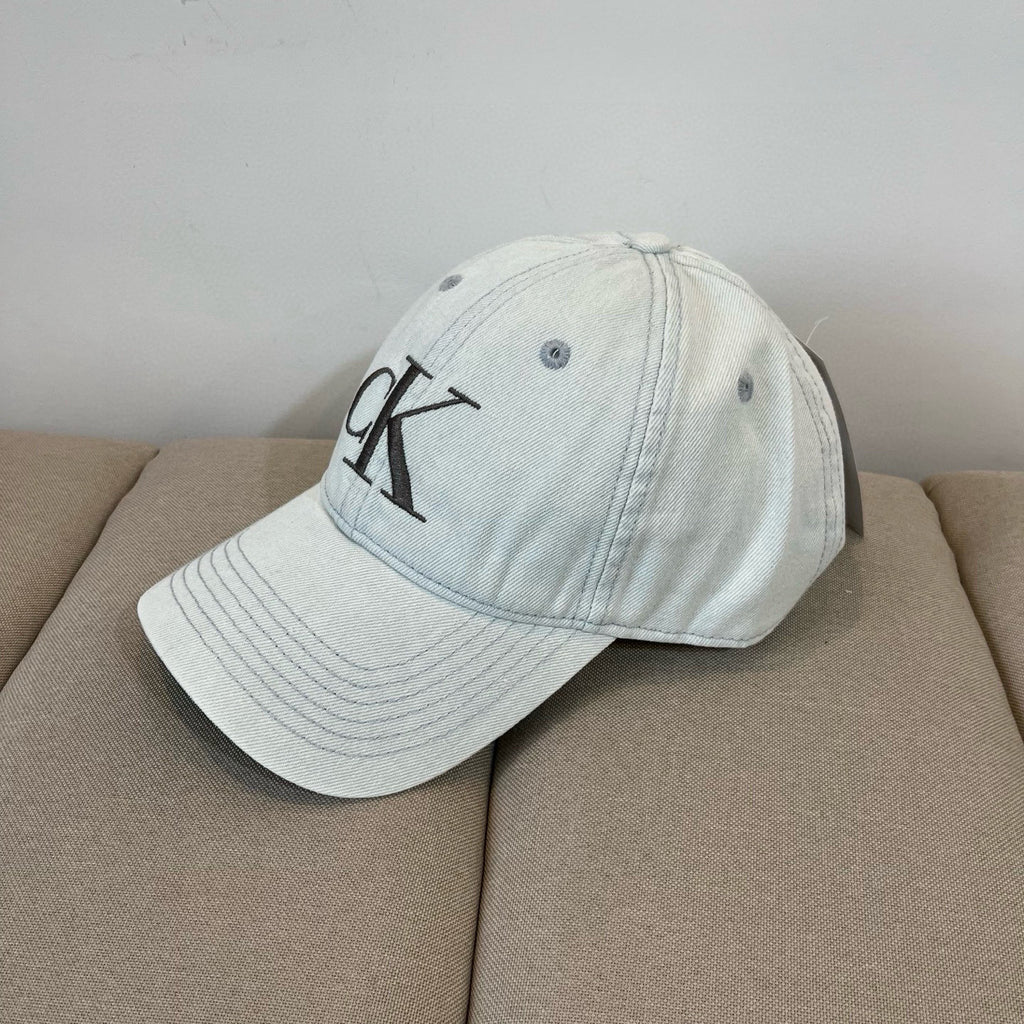 M1Z45A557 Popular  hats
