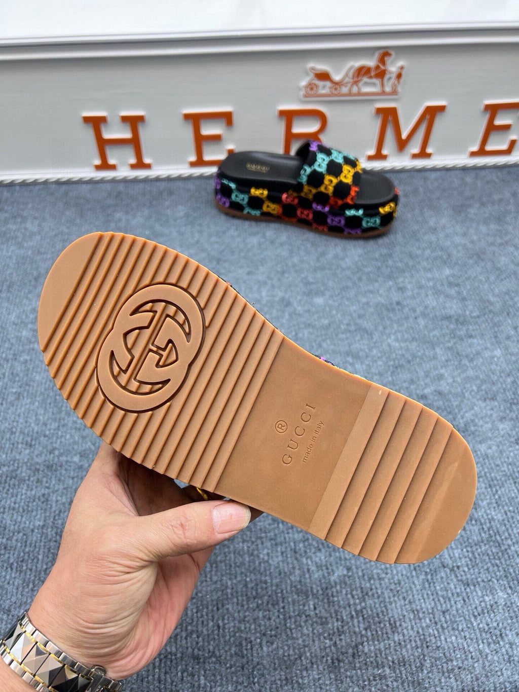 Z5N85B2  Popular Shoes