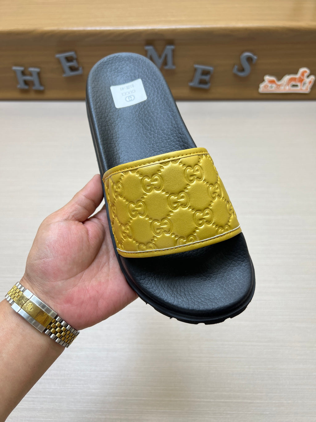 Z5X76B5  Popular slippers