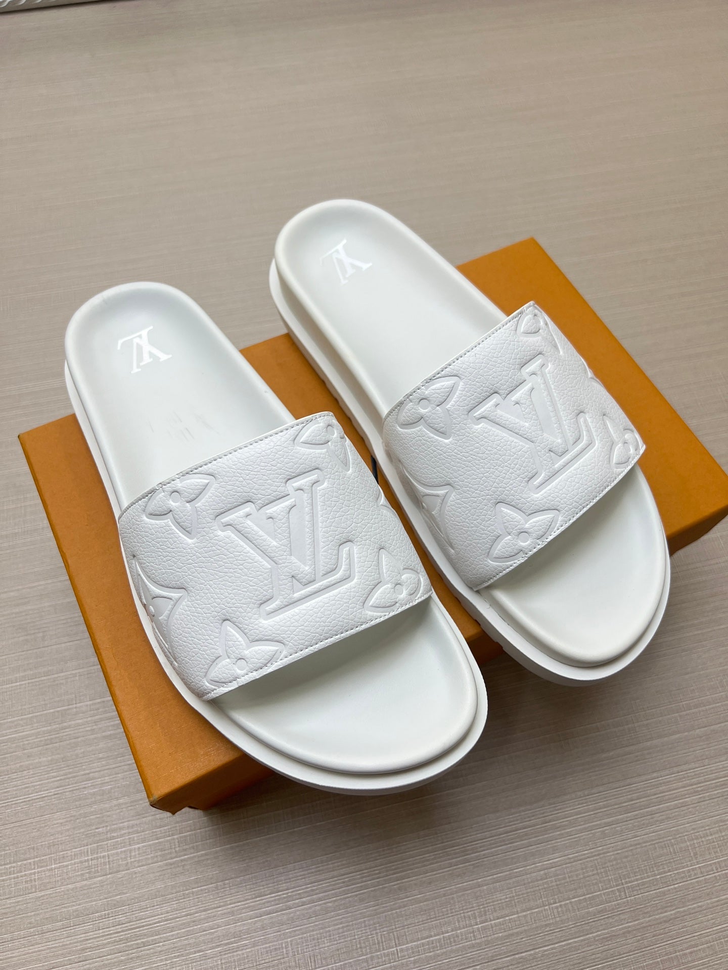 Z5ZE3 Popular slippers