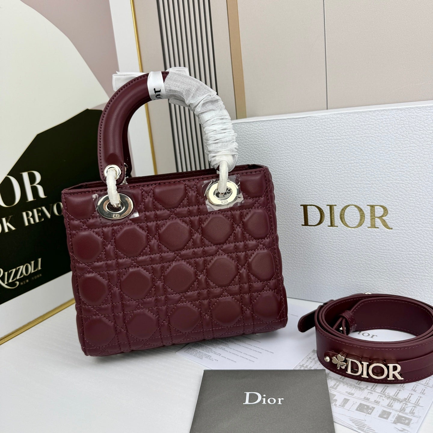 B1N36D23 Popular leather Purse bag