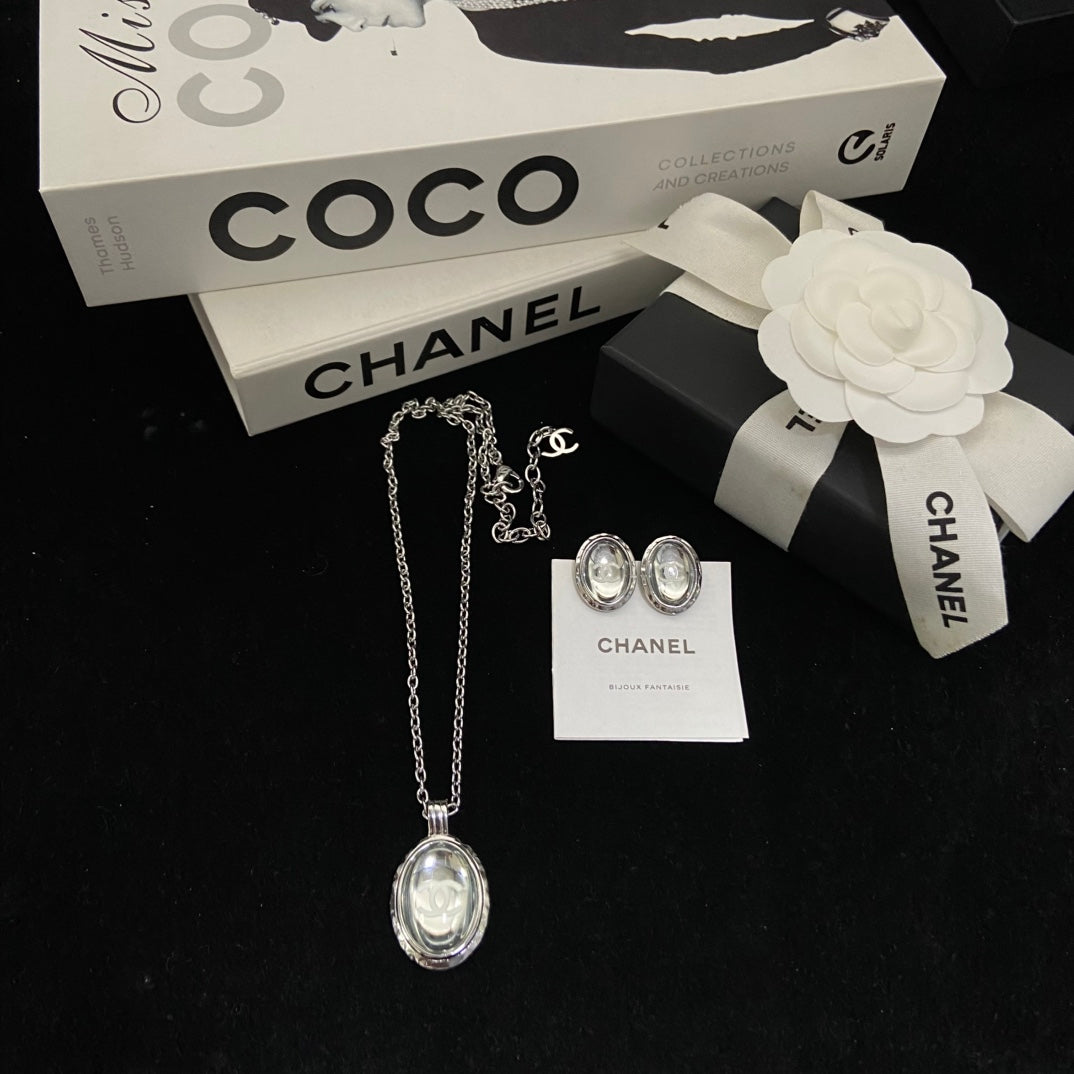 X1Q85C233X Popular Necklace. Earrings