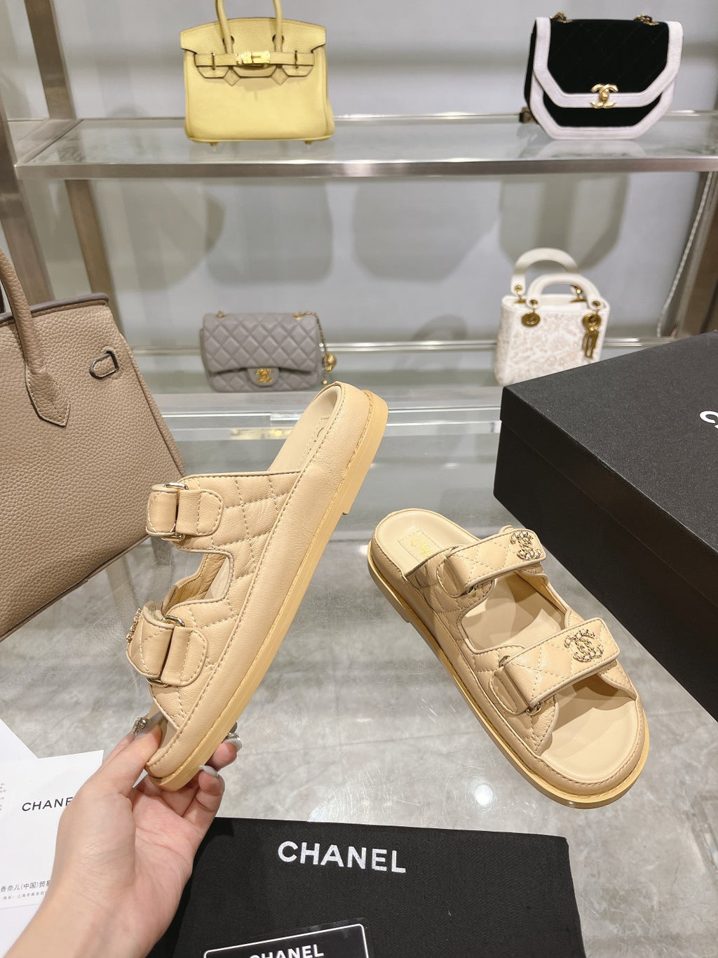 Z2R45C7  Popular leather shoes