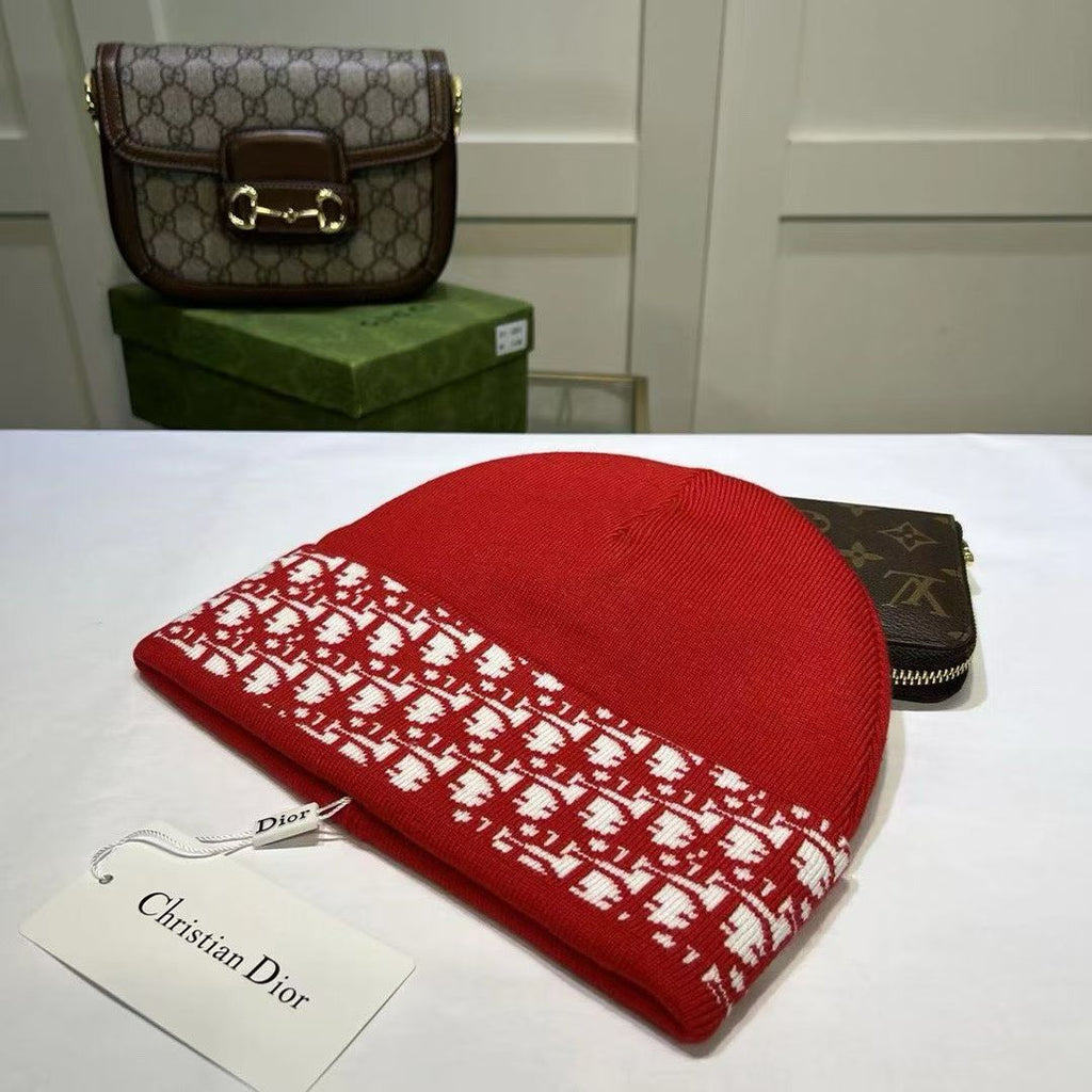 M1R86D37 Popular hats