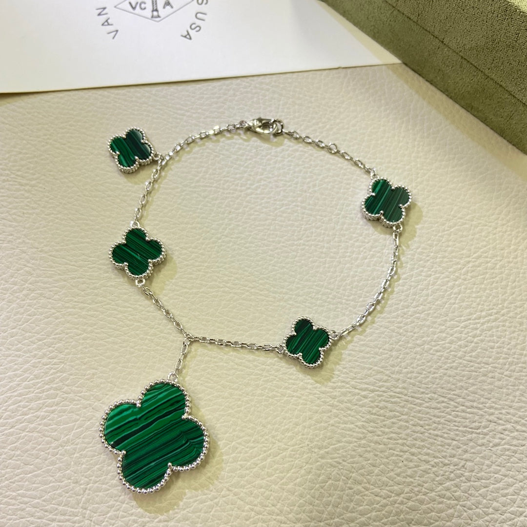 X5R75VA176K  Popular Bracelets (Big flower+small flower)