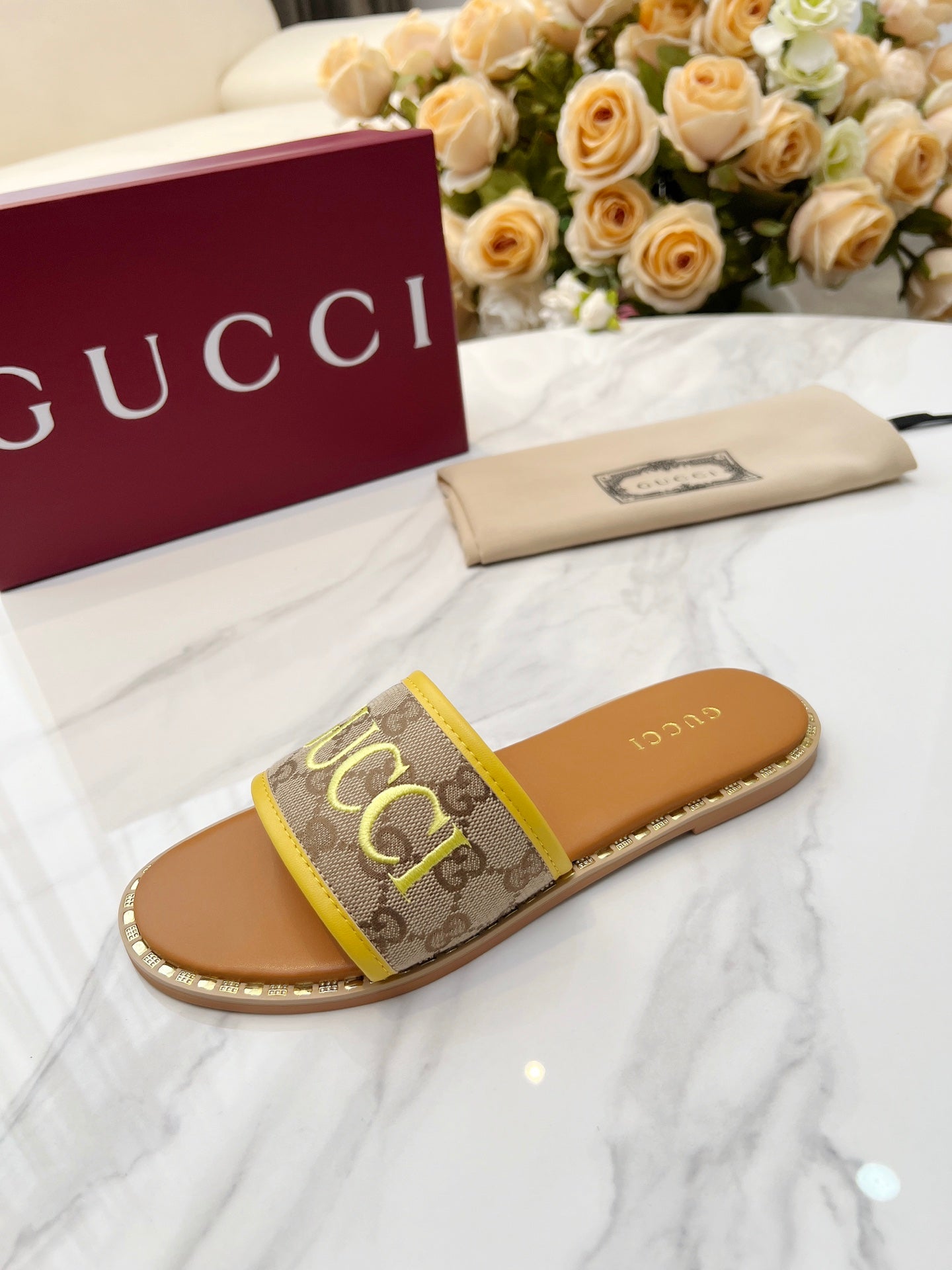 Z2Q55B29 Popular high-quality  Shoes