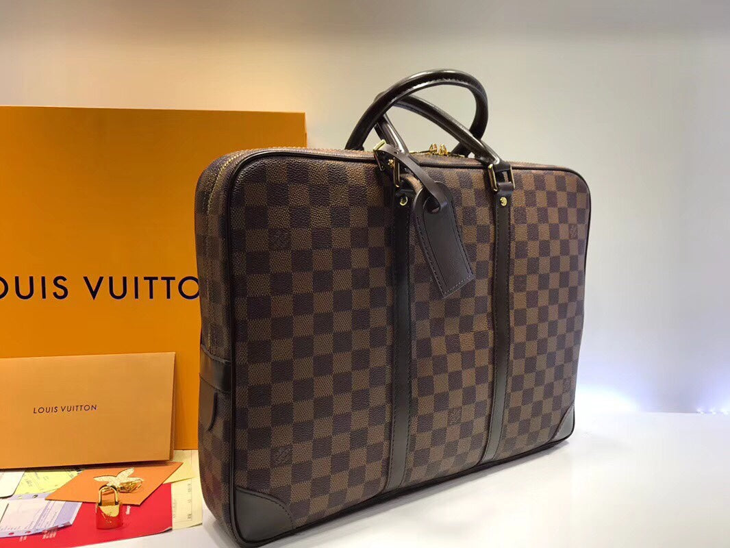 B1N67E14 Popular leather bag