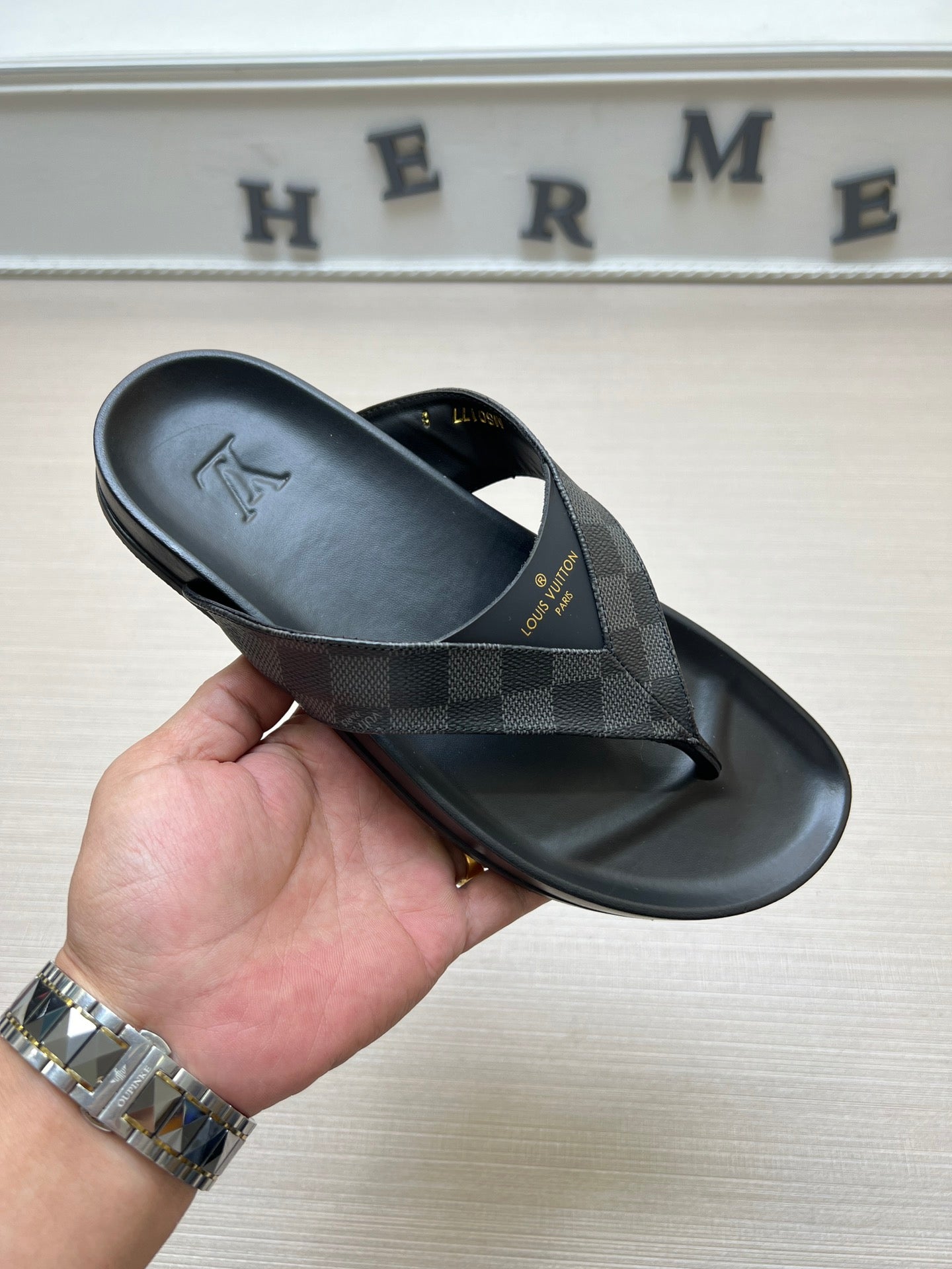 Z5ZE85 Popular slippers
