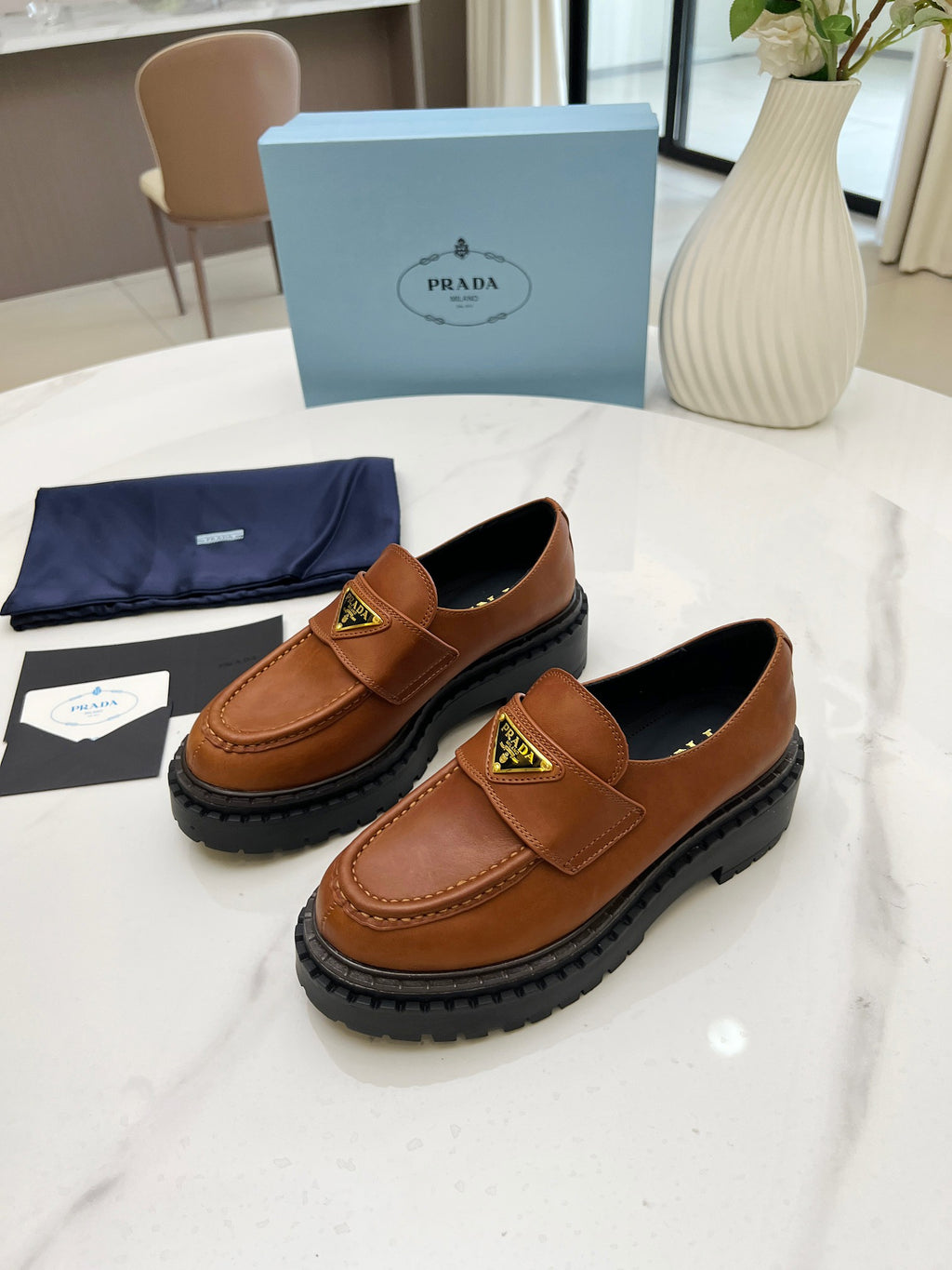 Z2Q105P409 Popular high-quality Shoes