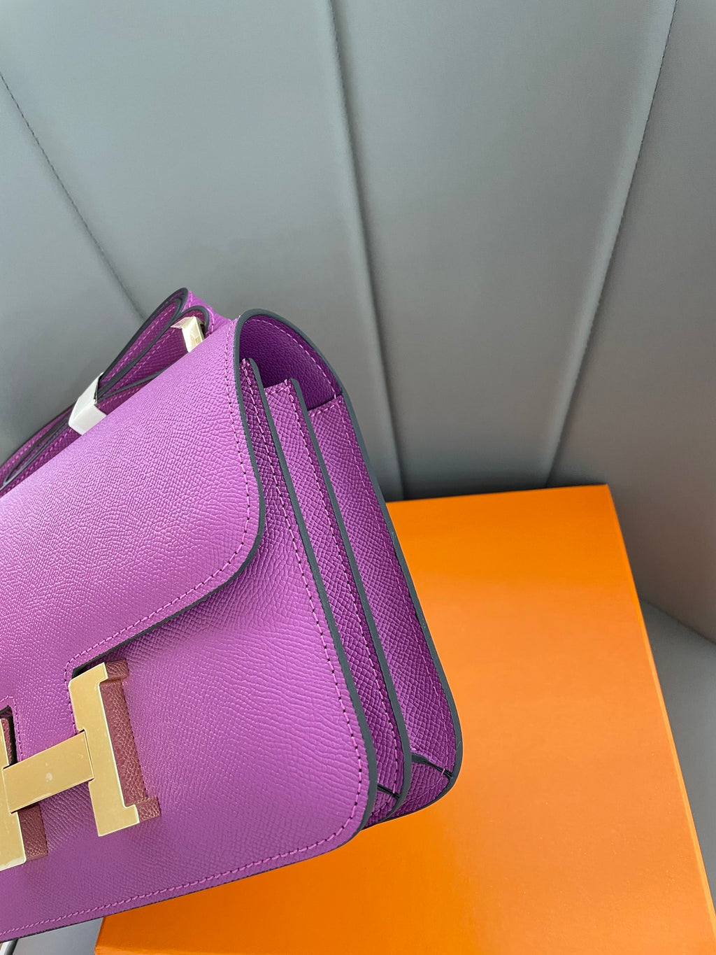 B1N55H63 Popular  leather bag