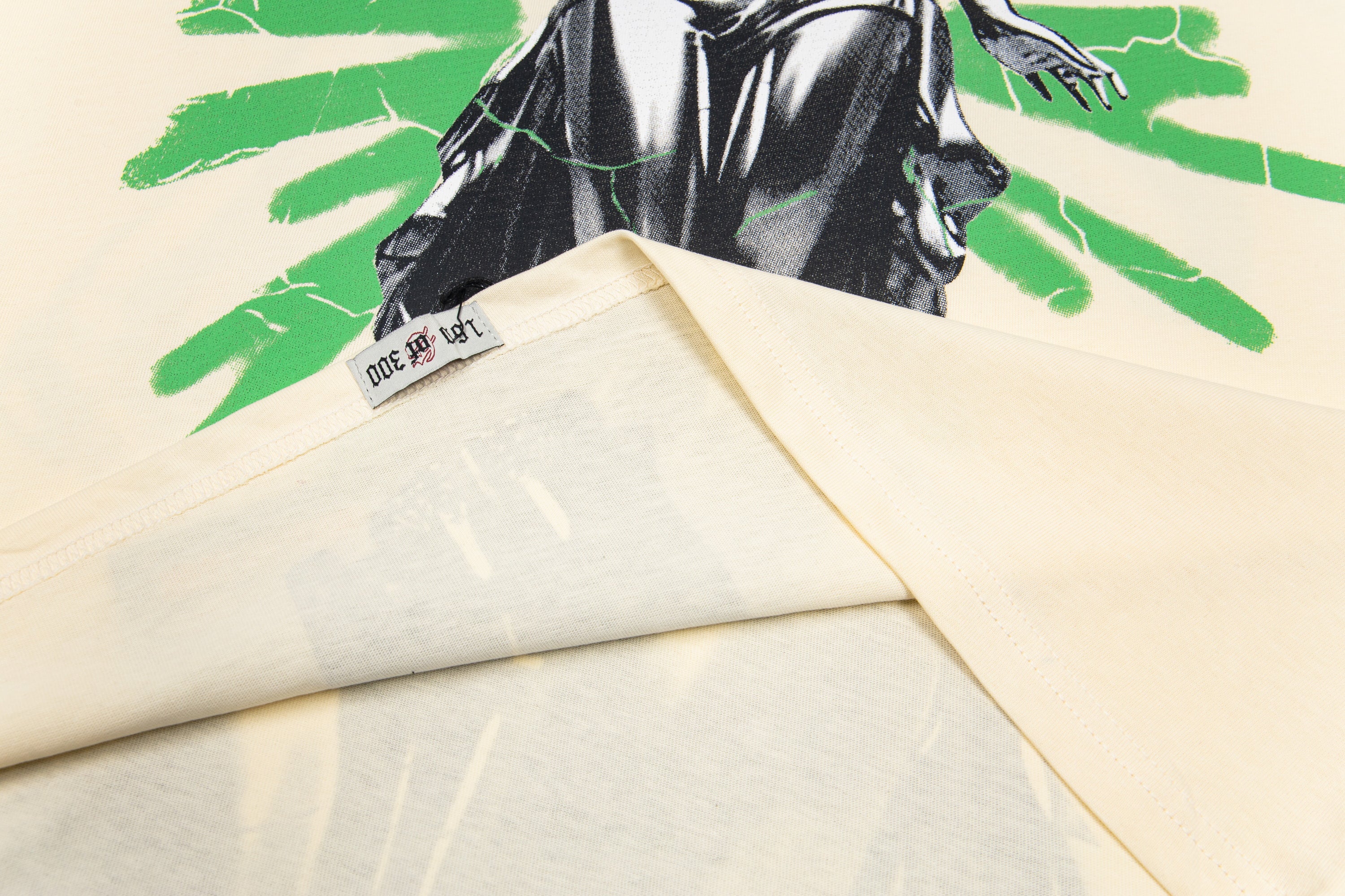 U1R45A142 Popular T-shirt