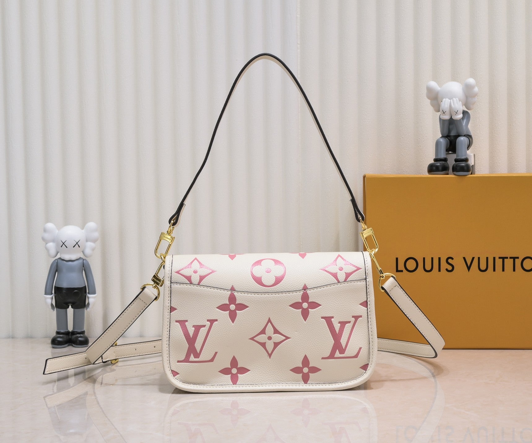 B1P36E40 Popular leather bag
