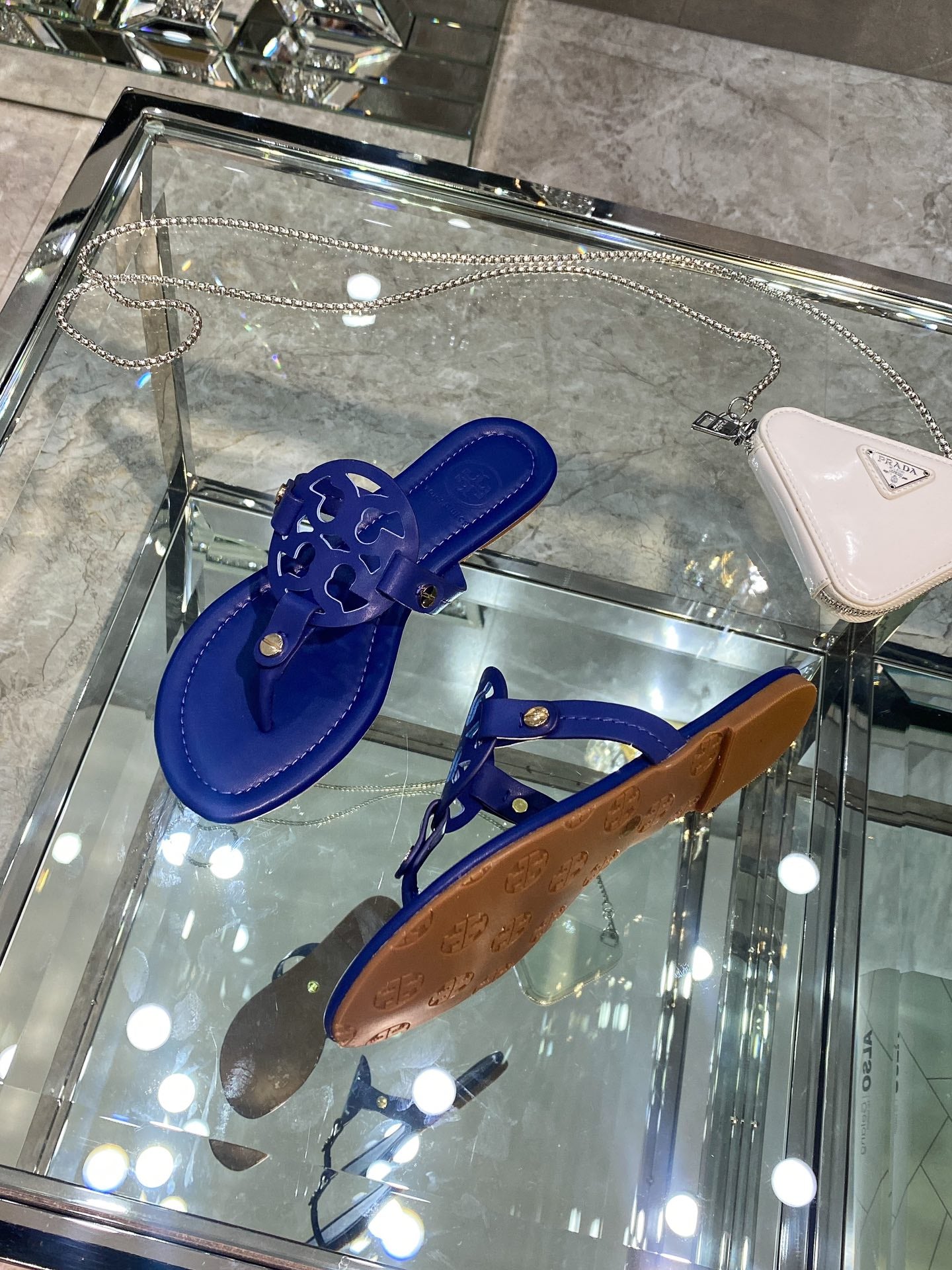 Z2Z85A2  Popular leather Shoes