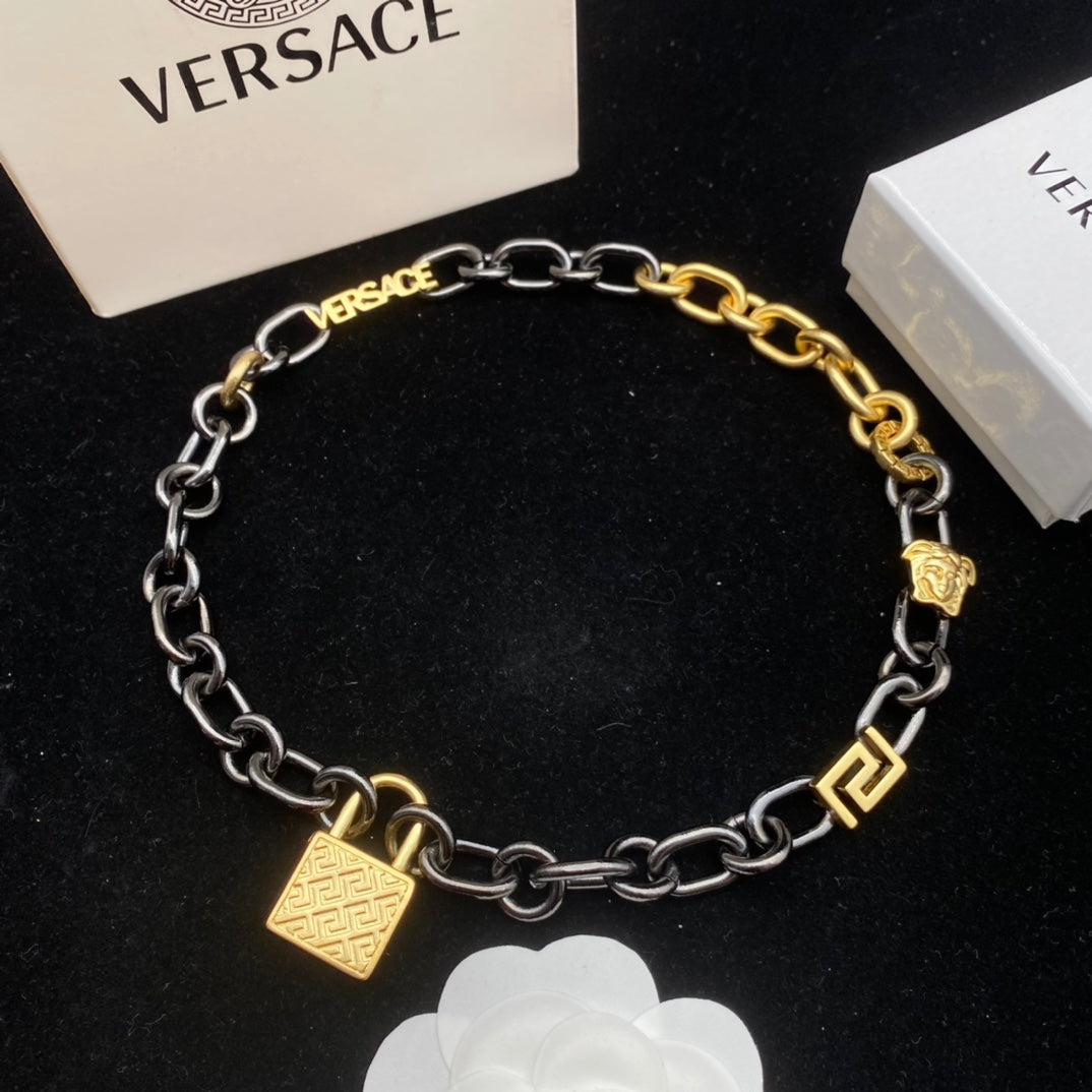 X1R75V97X Popular   Necklace. Bracelets