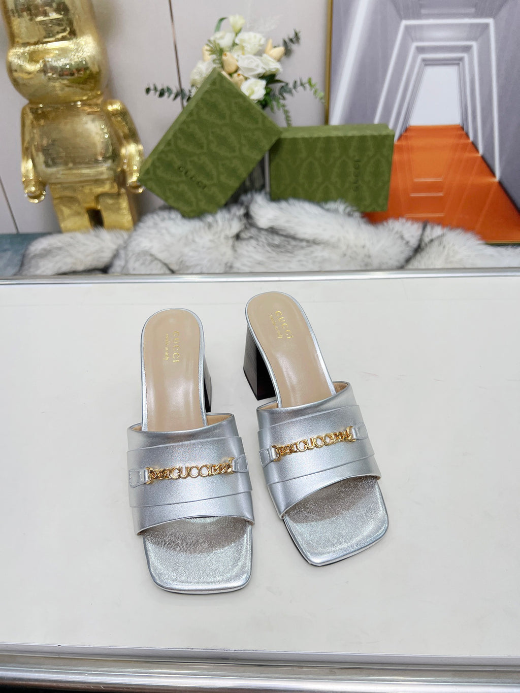 Z2N75B11  Popular leather High heels