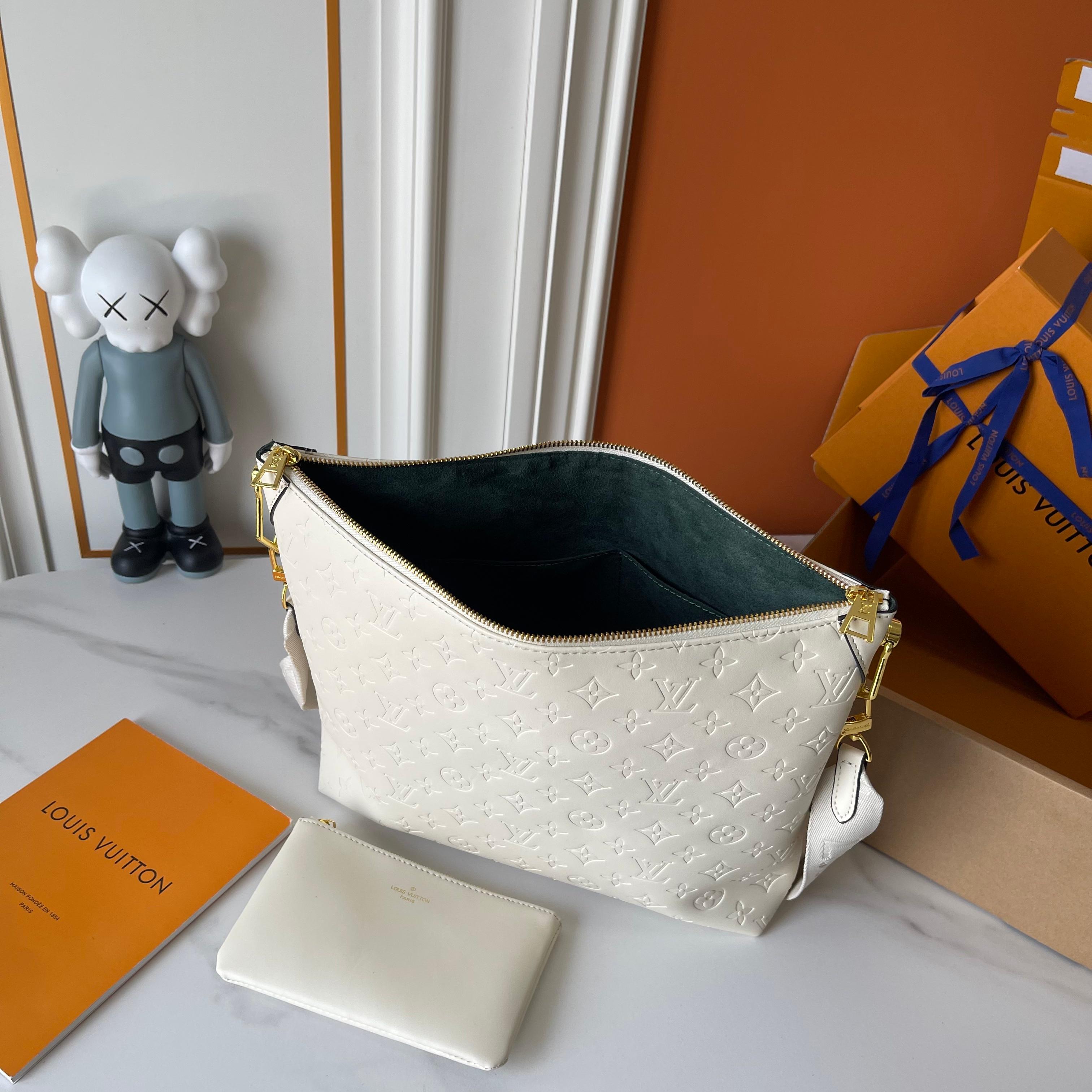 B1N36E3 Popular leather bag