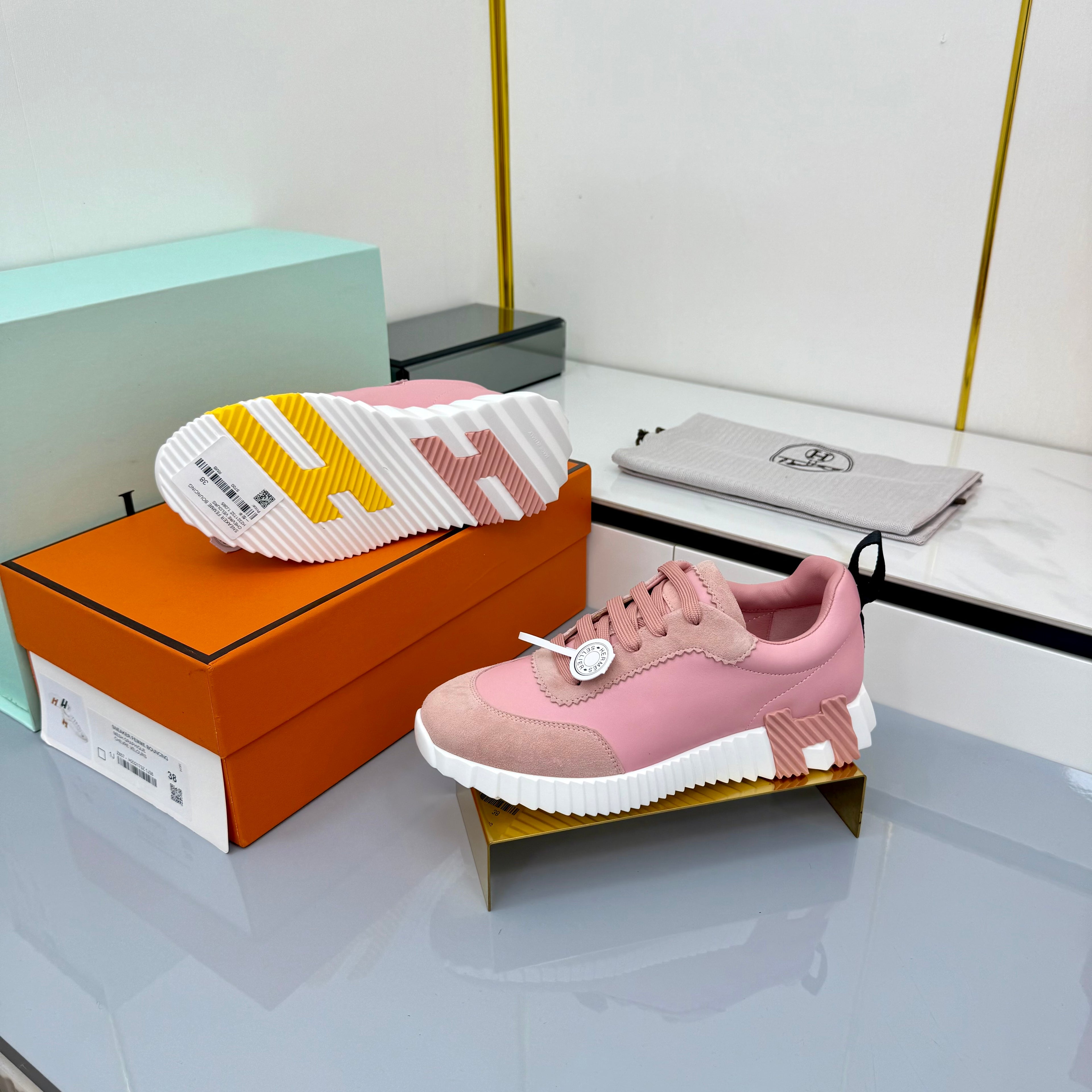Z2Q95H132 Popular high-quality  Shoes