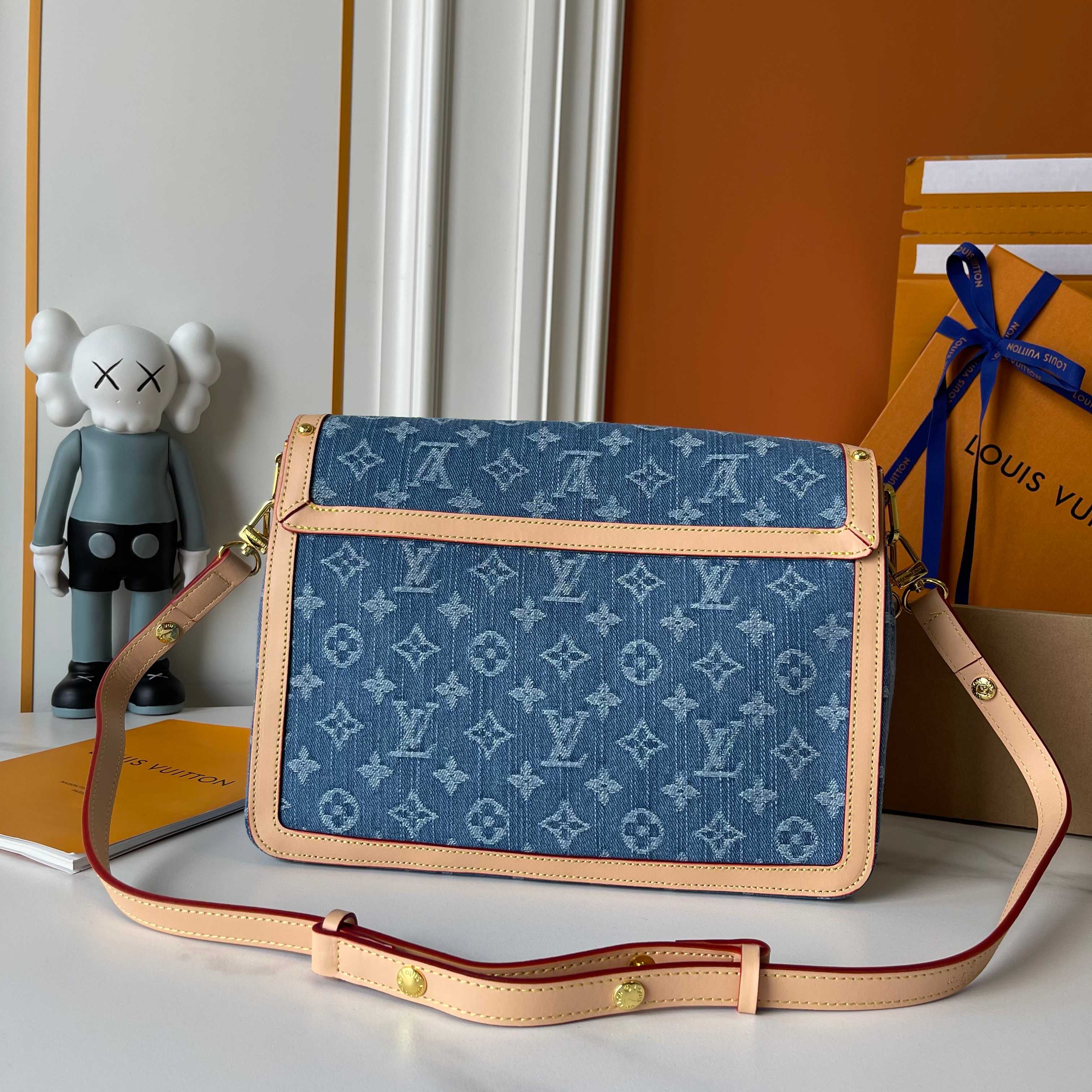 B1P46E83 Popular   bag