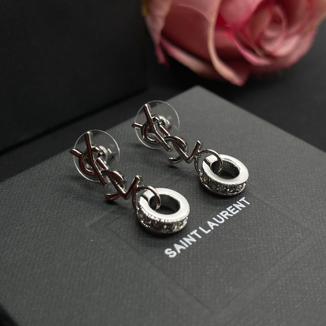 X1Z94SL606E Popular  Earrings