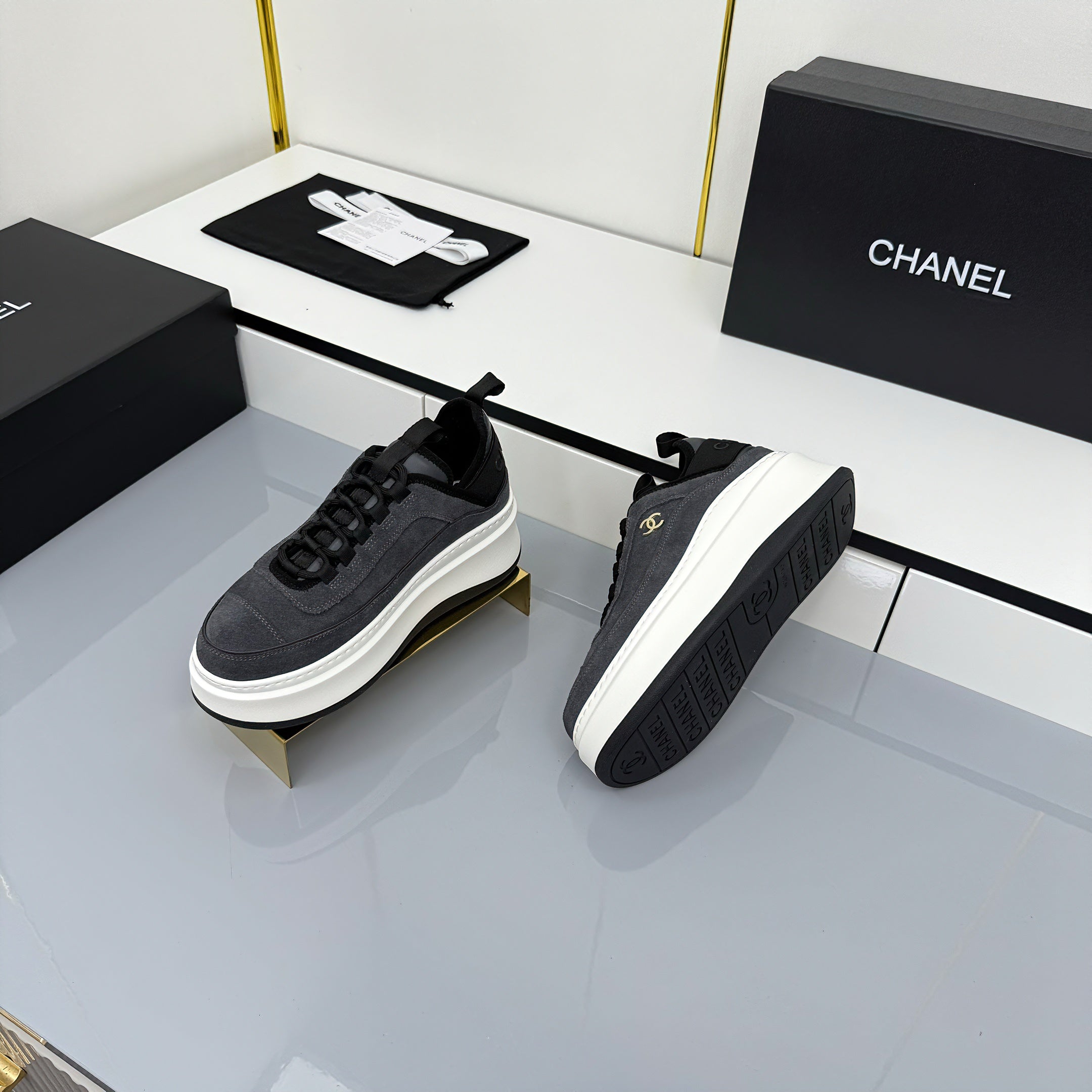 Z2Q105C392 Popular high-quality Shoes