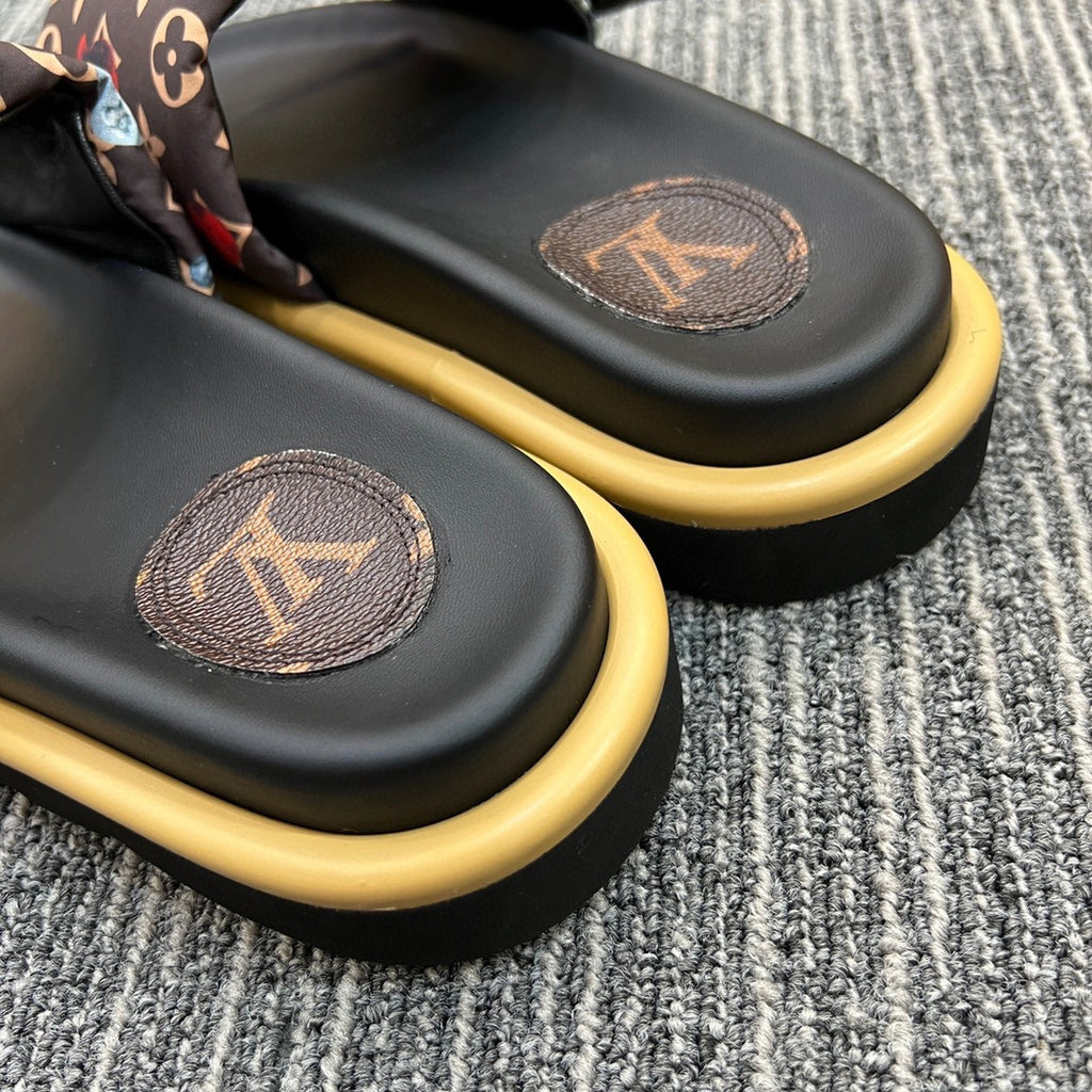 Z5XF120 Popular leather quality Slippers
