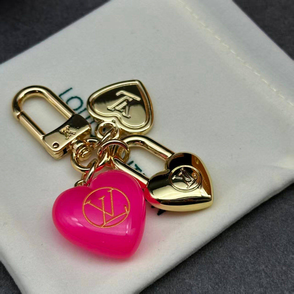 A1Z105E46 Popular bag 's charms accessories