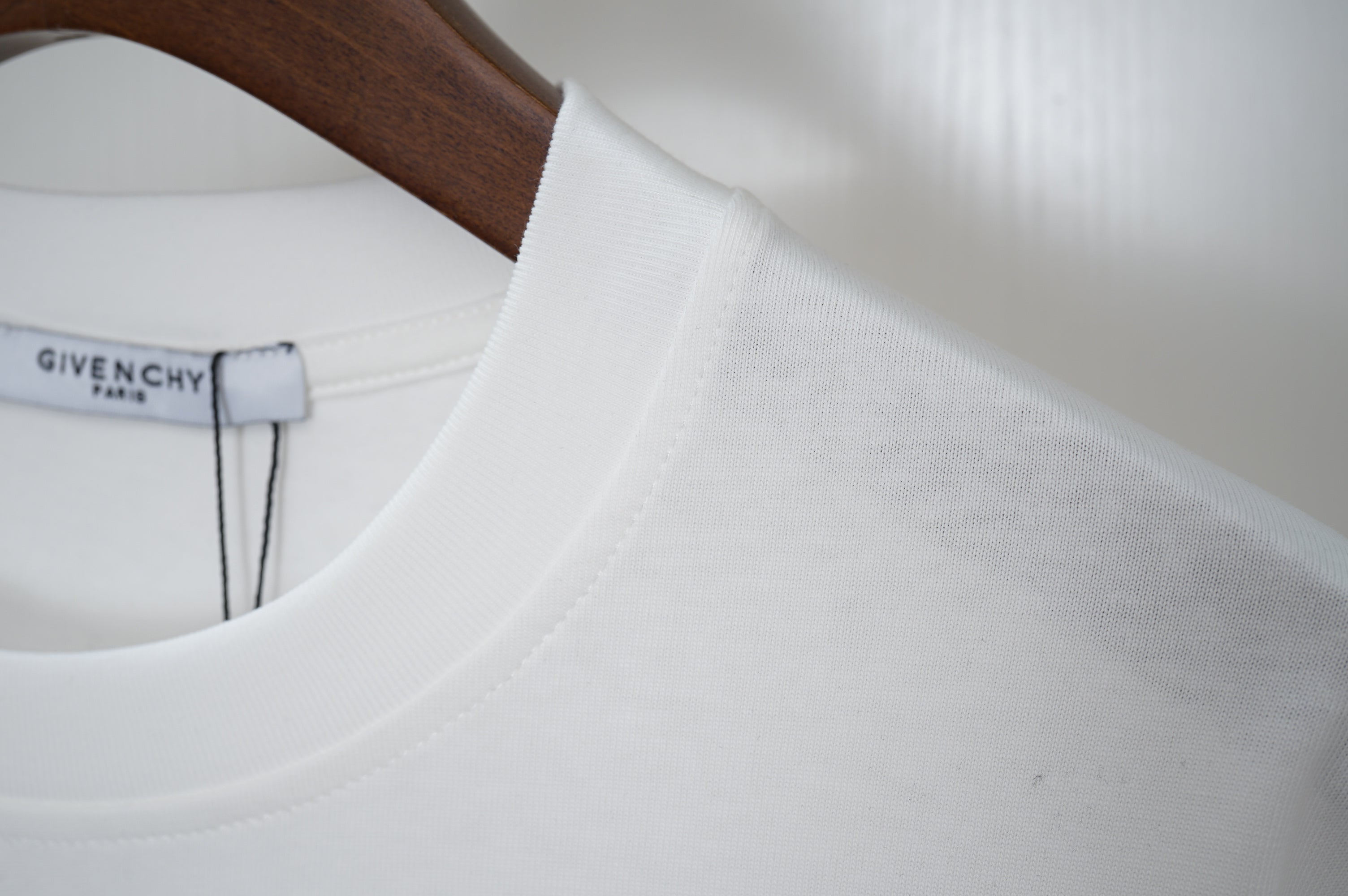 U1R76A6 Popular T-shirts