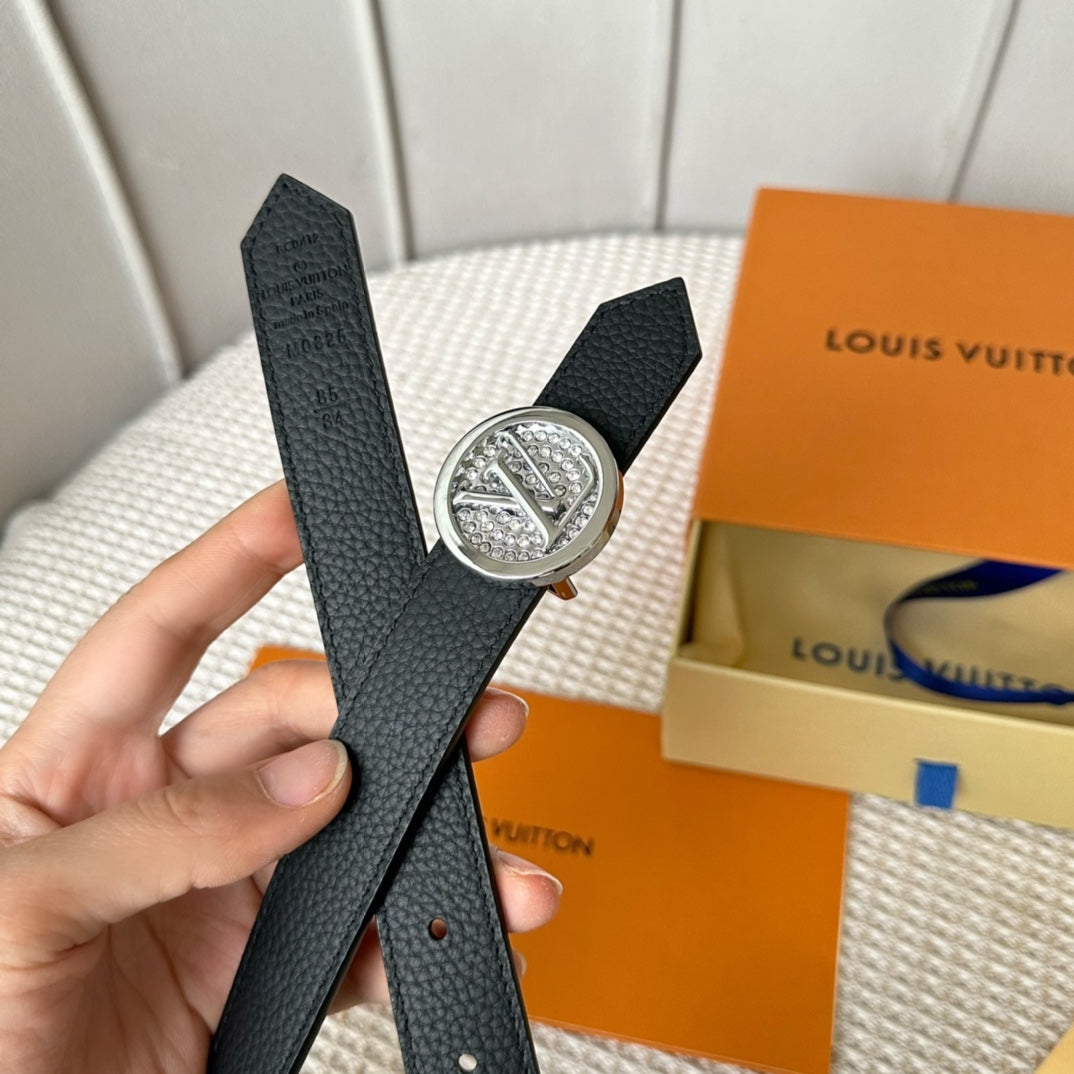 P1Q64E71 Popular  High quality belt With full package
