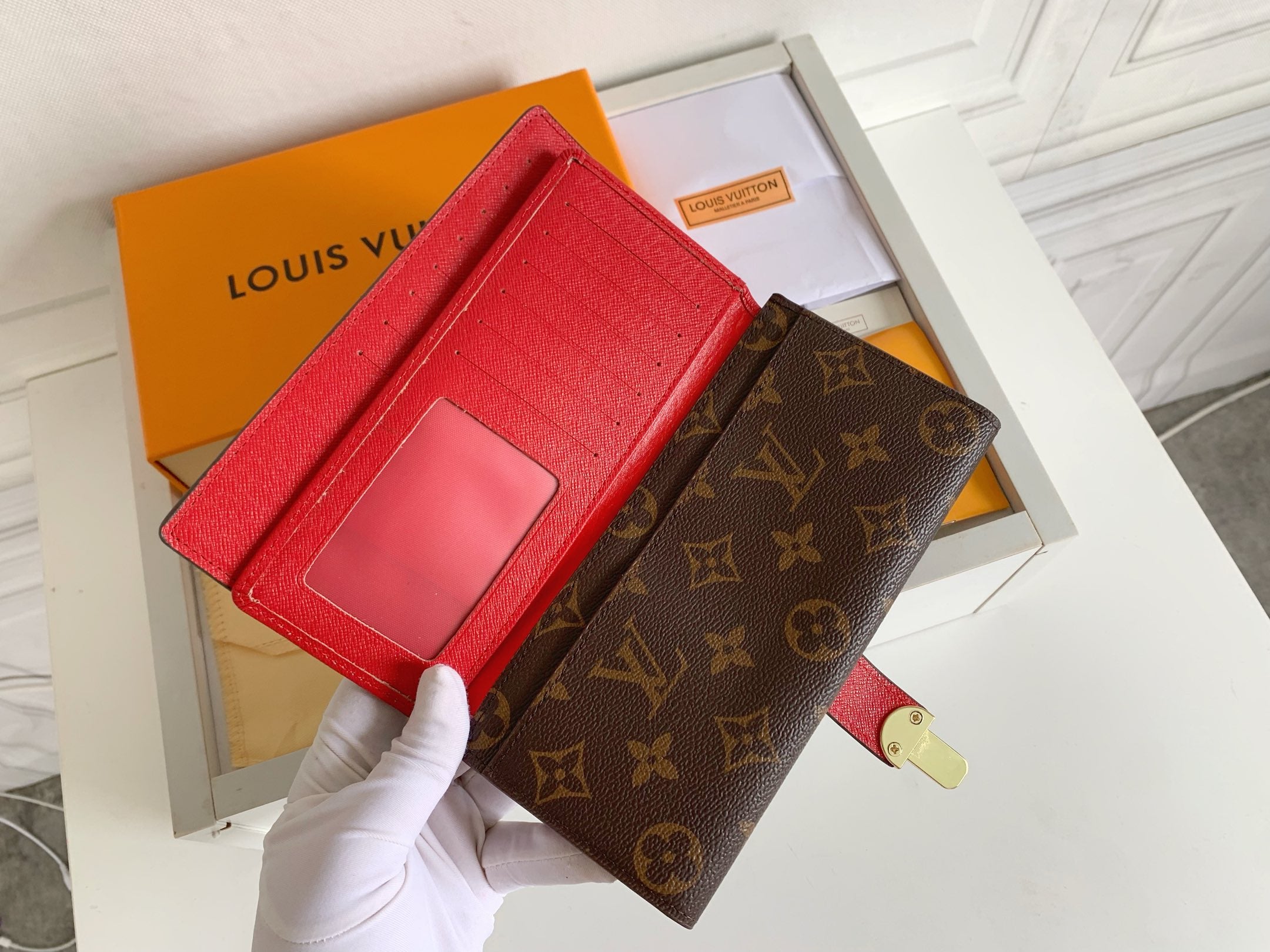 B1X104E73 Popular   leather wallets with package