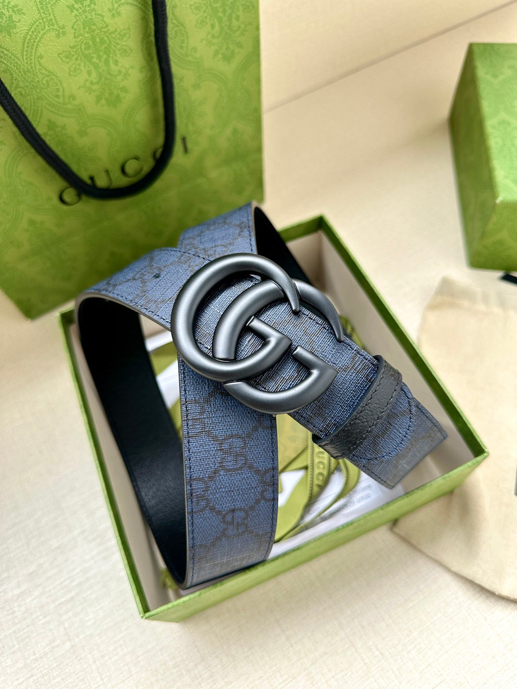 P1W15B163 Popular High quality belt With full package