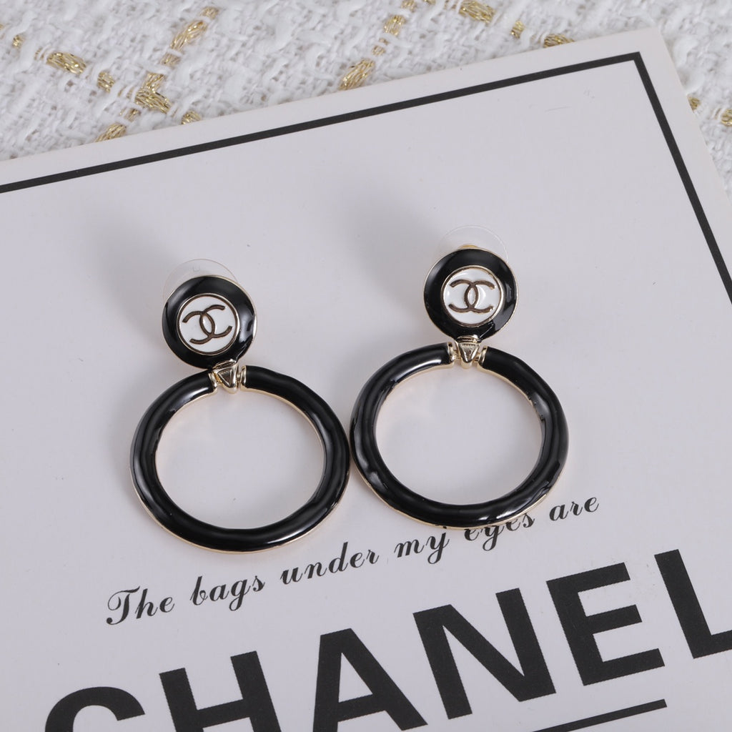 X1Z54C307E Popular Earrings