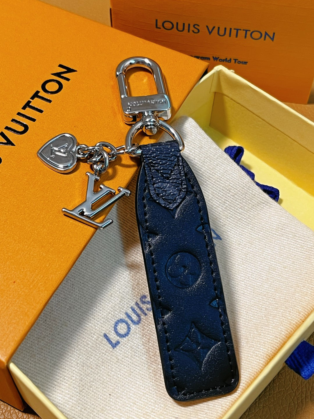 A1Q95E8 Popular bag 's charms accessories