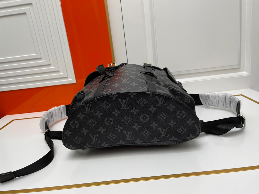 B1W15E68 Popular  leather Backpacks