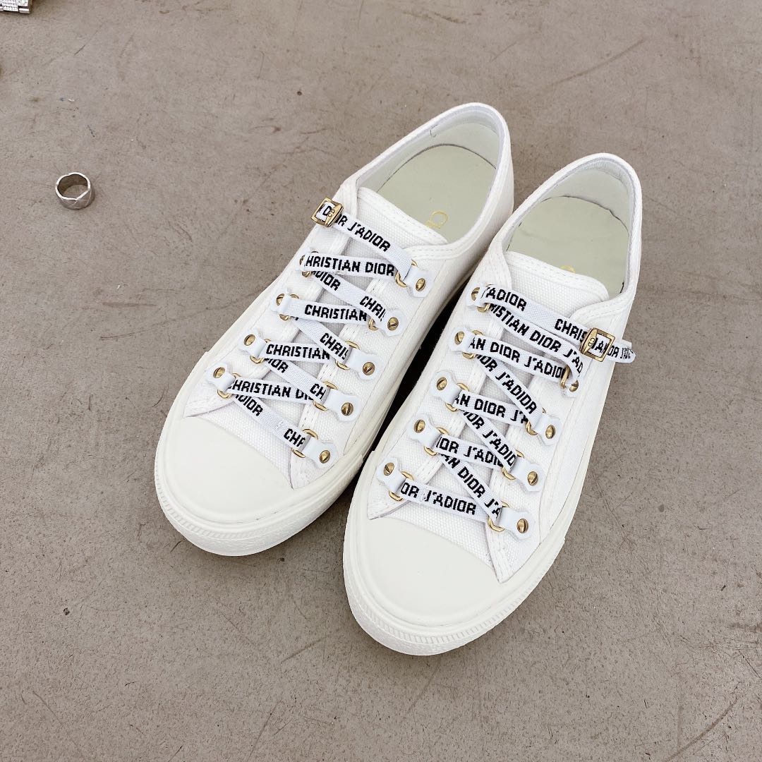 Z2Q105D429 Popular high-quality Shoes