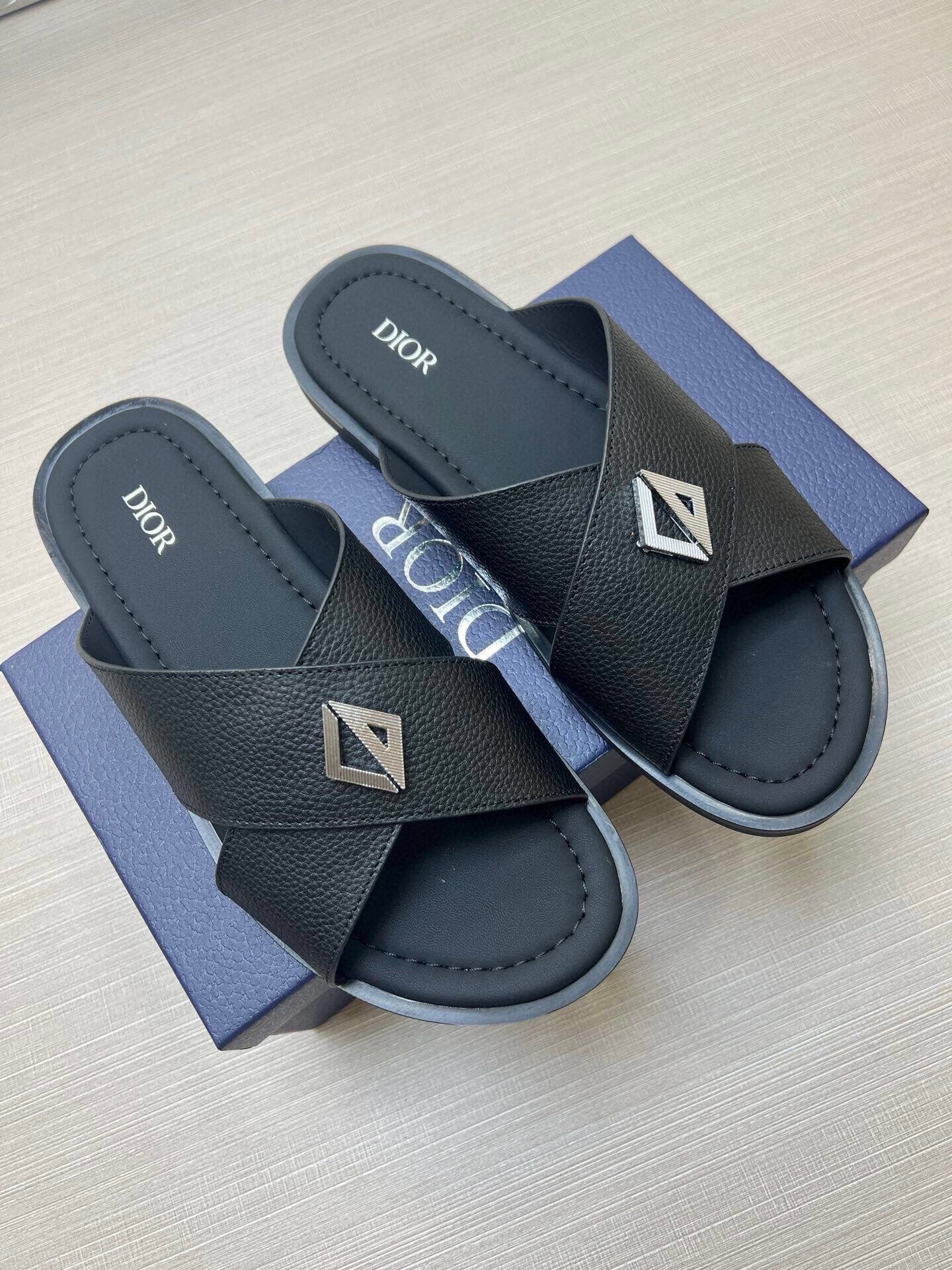 Z5Z35D307 Popular Slippers