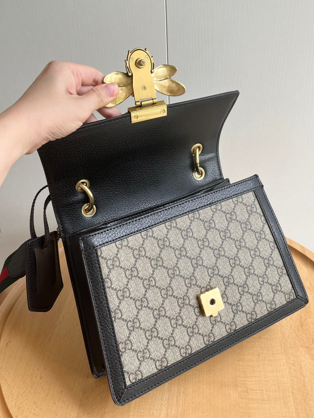 B12X64B468 Popular leather bag