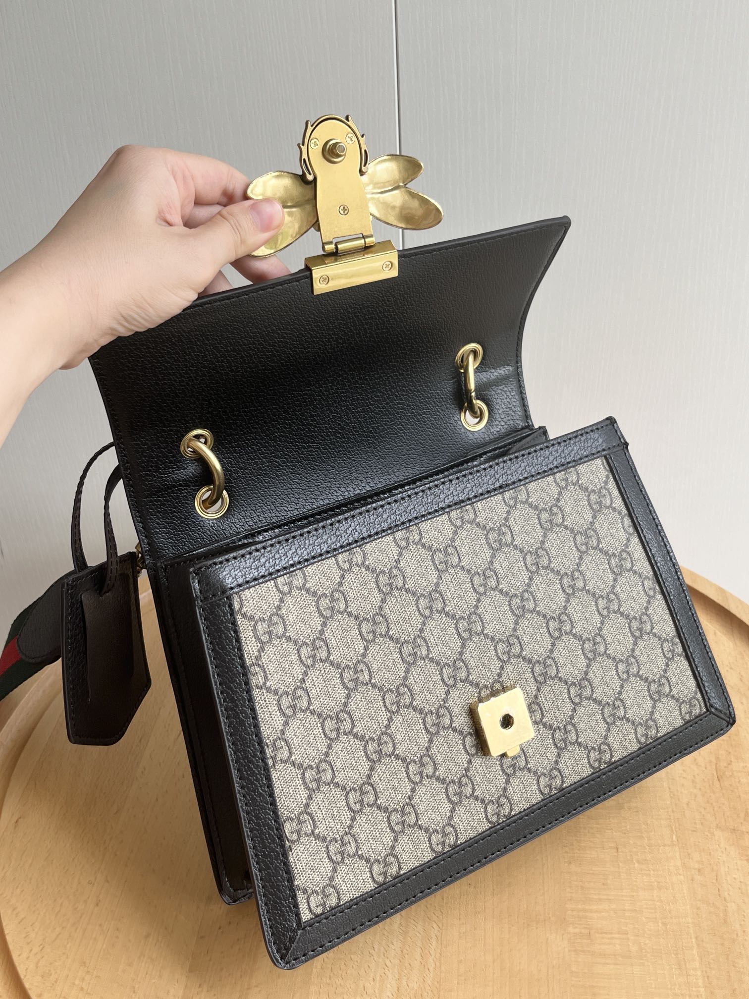 B12X64B468 Popular leather bag