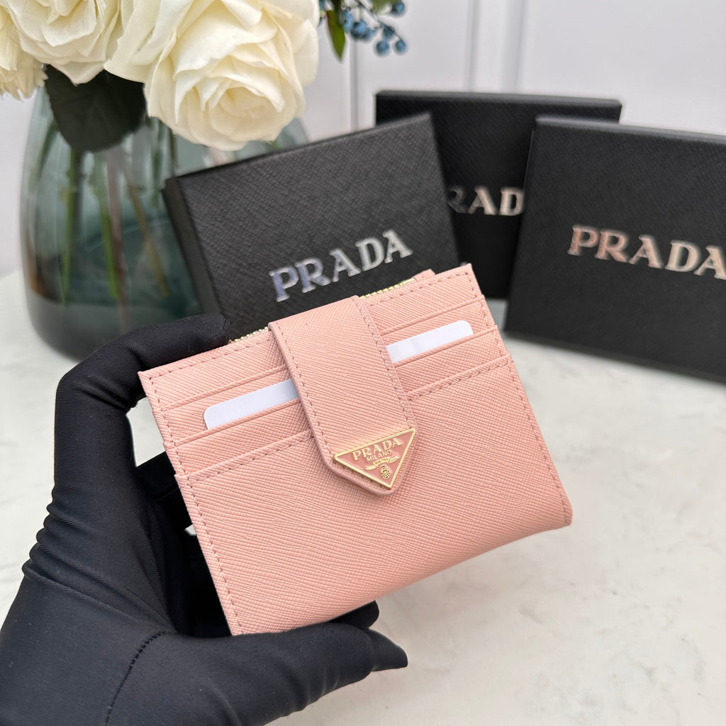 B1P36P2 Popular card holder